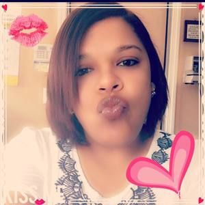 Meet your Posher, Cynthia